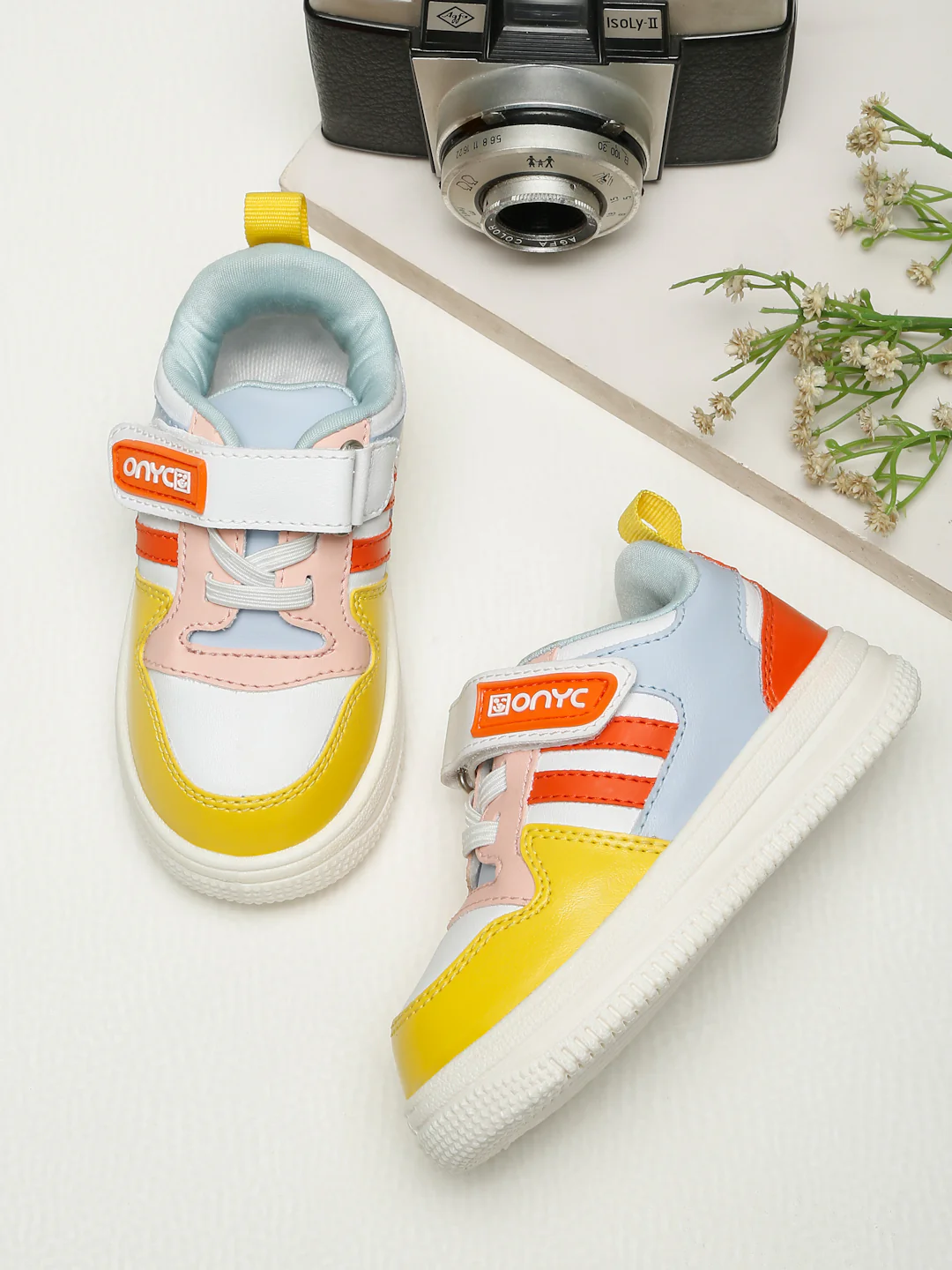 Donut Comfortable & LightWeight Sneakers With Elastic Laces - White (Unisex)